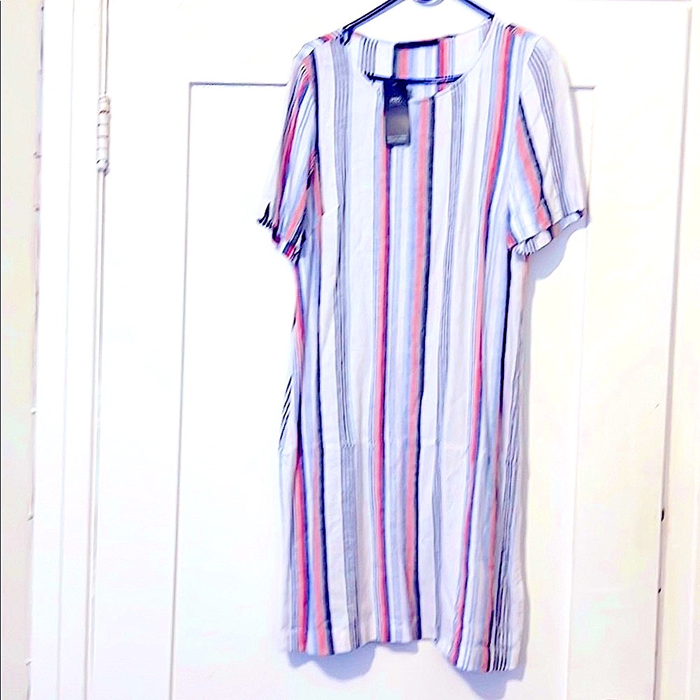 NEW Womens Summer Dress.